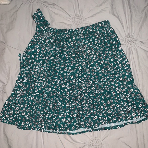 Shein floral print wrap skirt - Picture 3 of 3